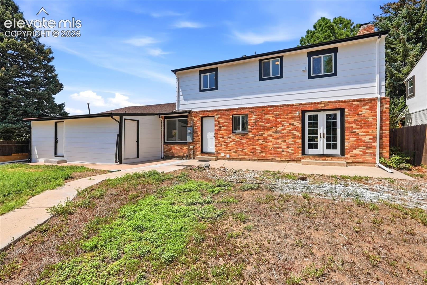 2725 Flintridge Drive