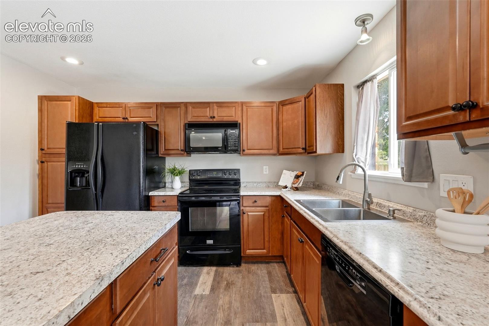 2725 Flintridge Drive