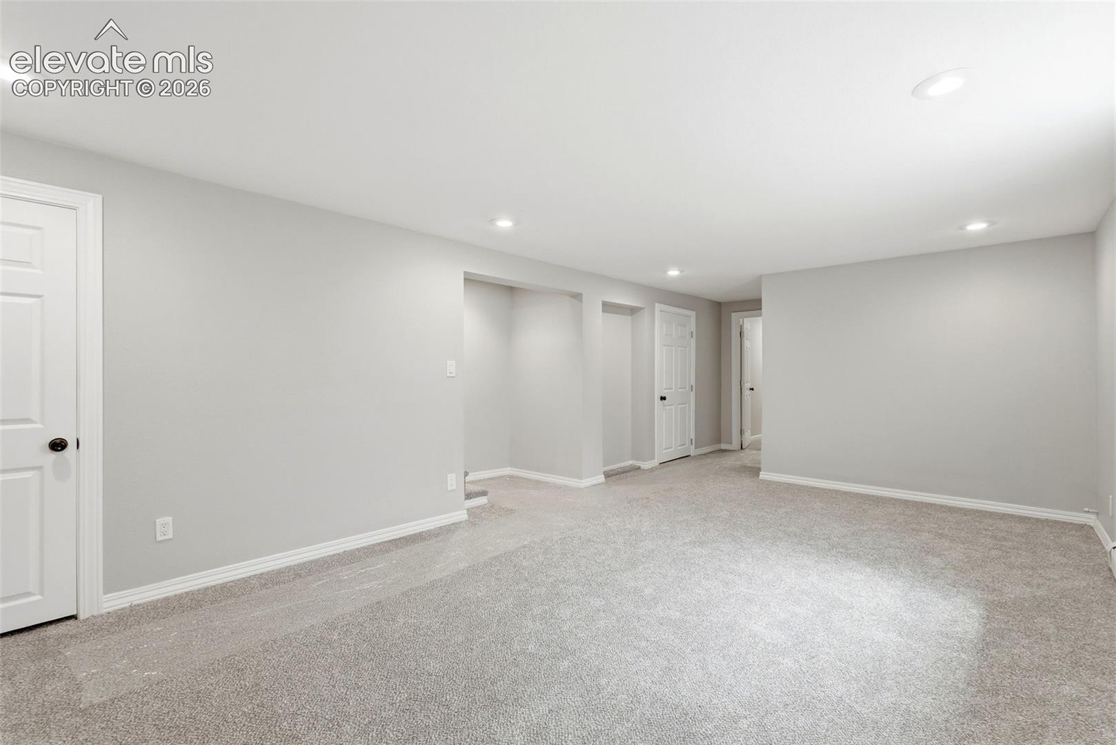 2725 Flintridge Drive