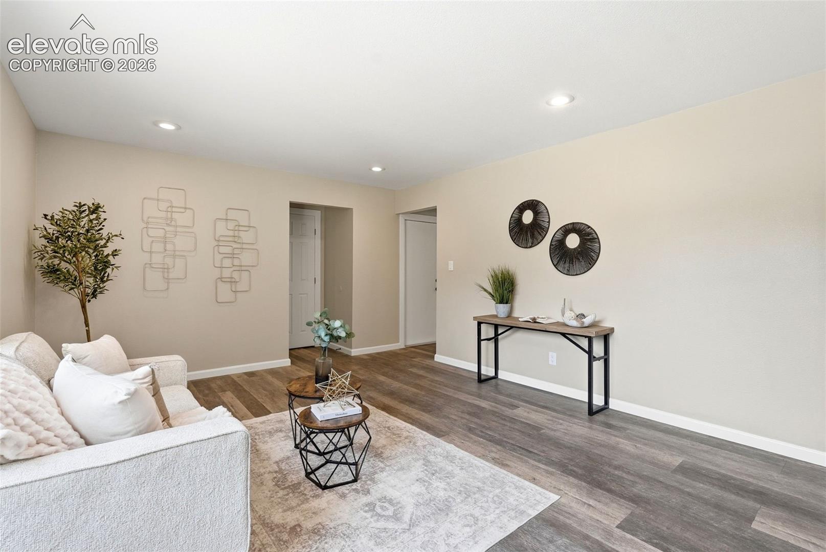 2725 Flintridge Drive