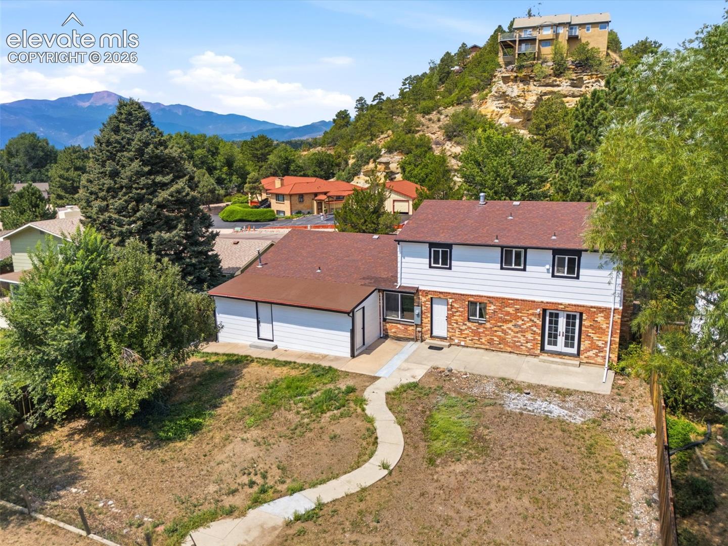 2725 Flintridge Drive