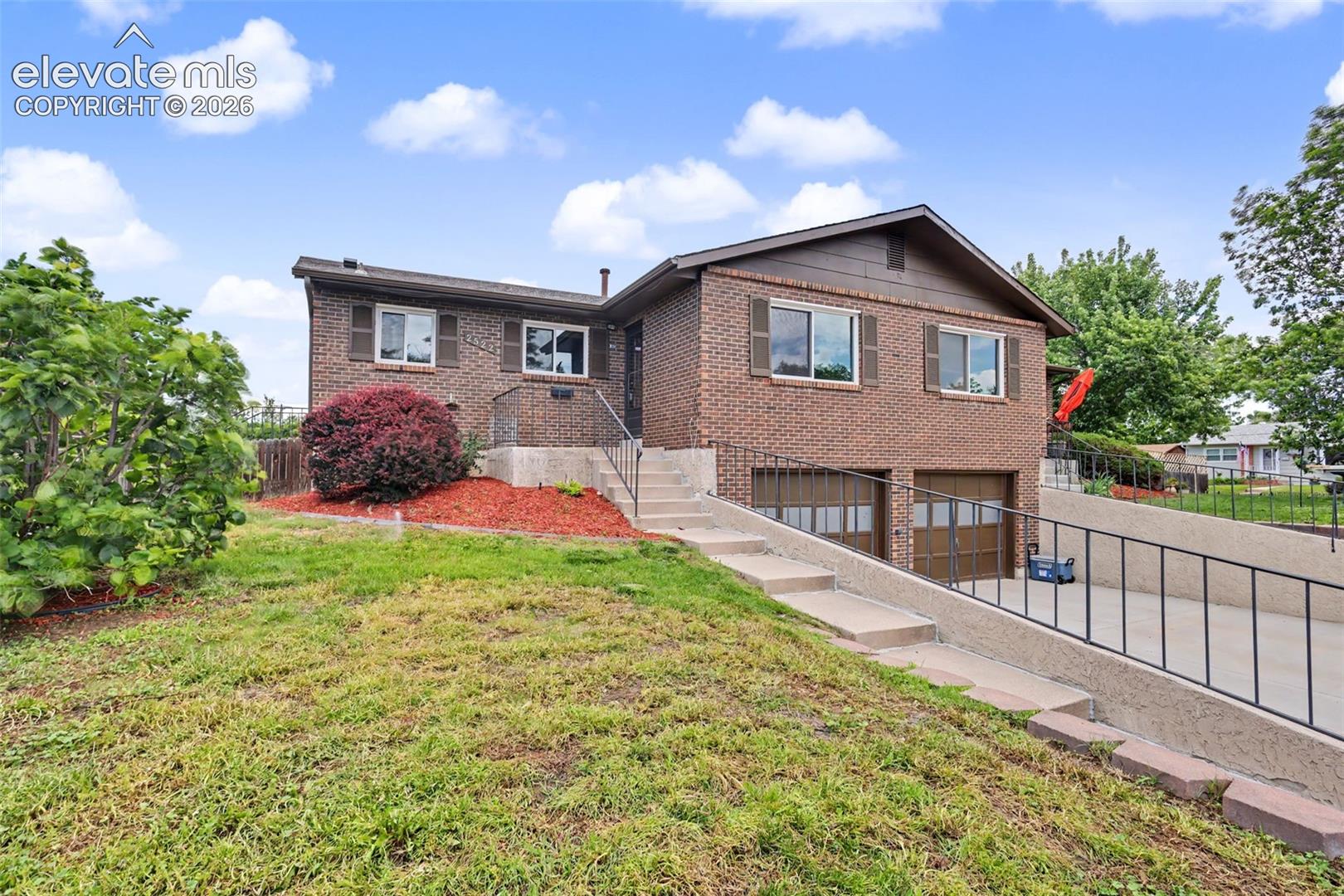 2522 E Buena Ventura Street
