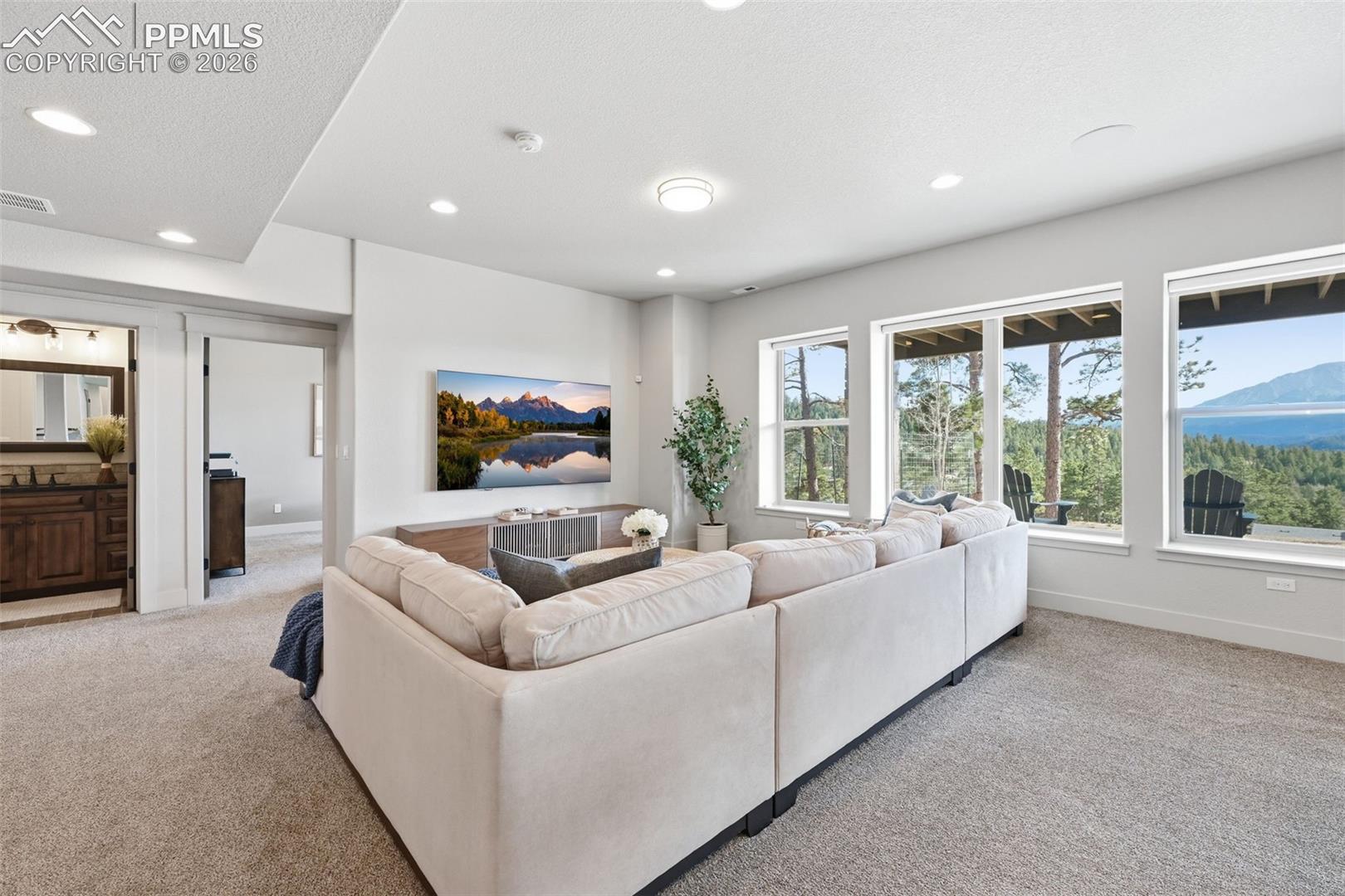 321 Thunder Ridge Drive