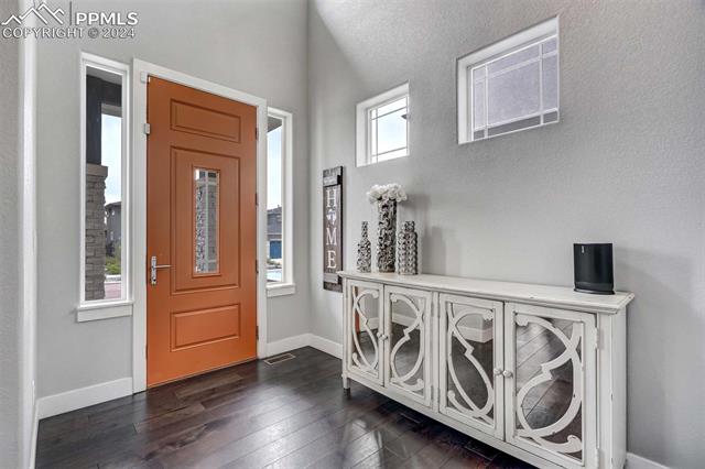 11595 Spectacular Bid Circle