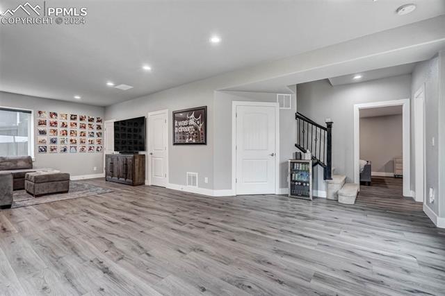 11595 Spectacular Bid Circle