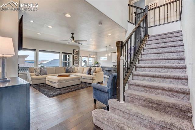 11595 Spectacular Bid Circle