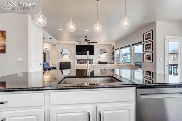 11595 Spectacular Bid Circle