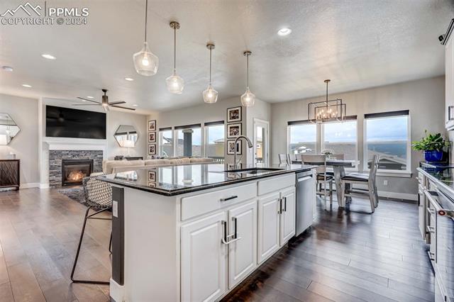 11595 Spectacular Bid Circle