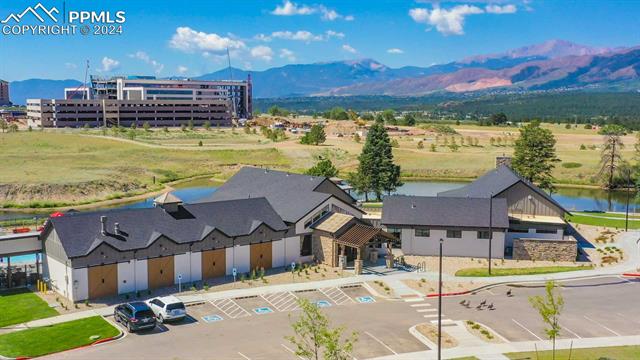 11595 Spectacular Bid Circle