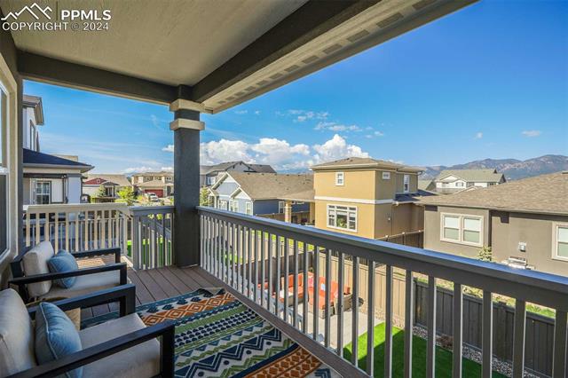 11595 Spectacular Bid Circle