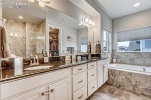 11595 Spectacular Bid Circle
