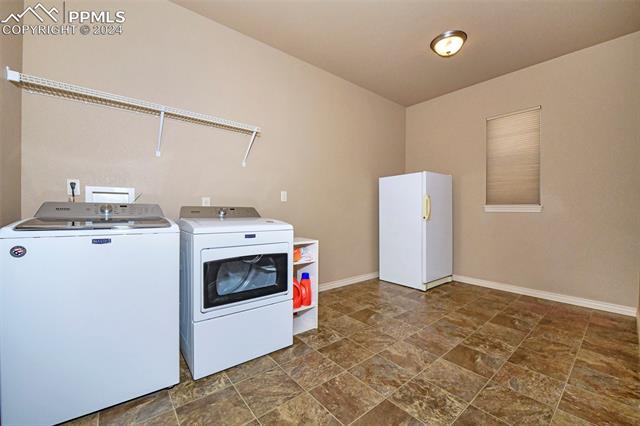 5128 Monarch Crest Way