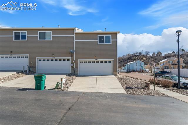 2195 St Claire Park Alley