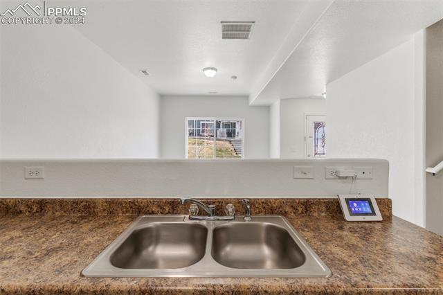 2195 St Claire Park Alley