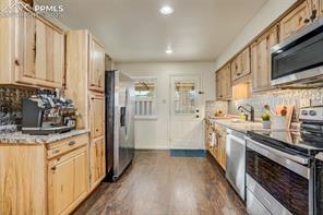 2360 Condor Circle