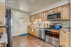 2360 Condor Circle