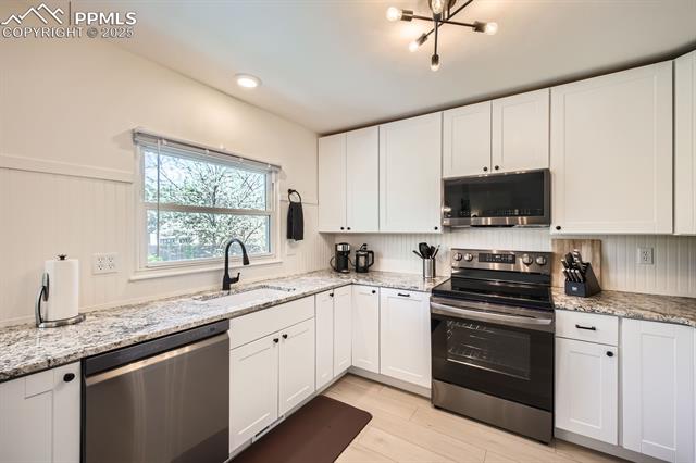 4275 Dolphin Circle
