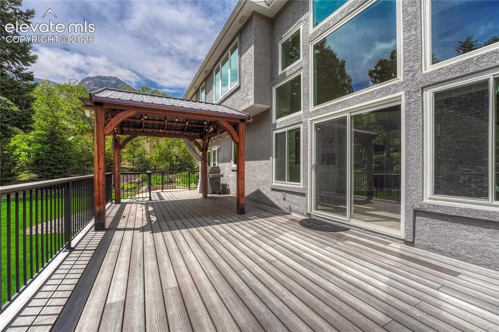 3340 Blodgett Drive