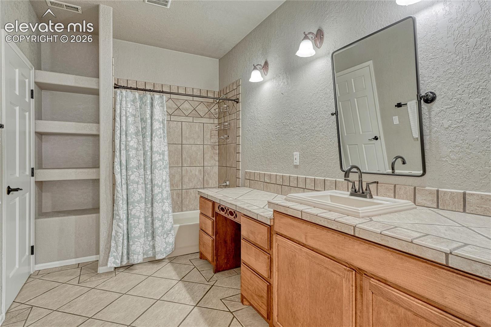 3340 Blodgett Drive
