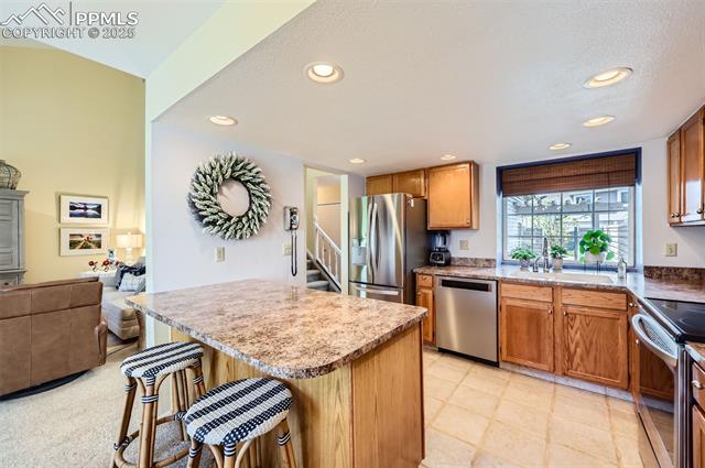 2512 Elite Terrace