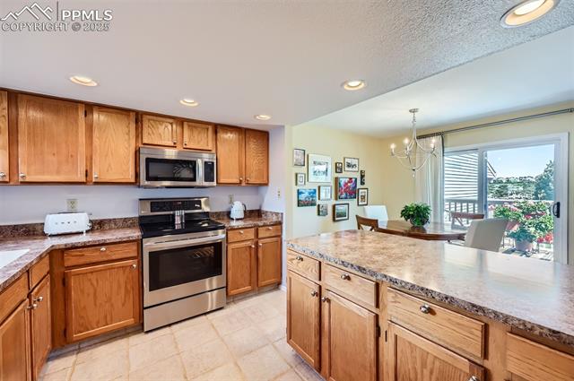 2512 Elite Terrace