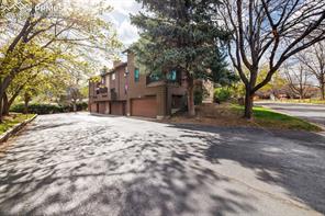 983 Moorings Drive