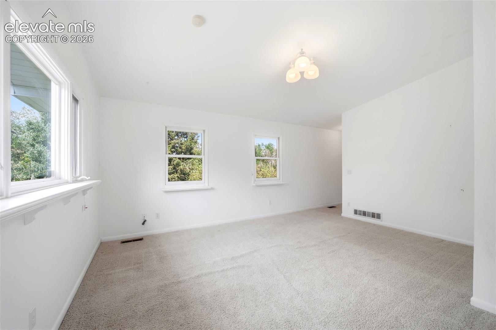 1002 Jupiter Lane