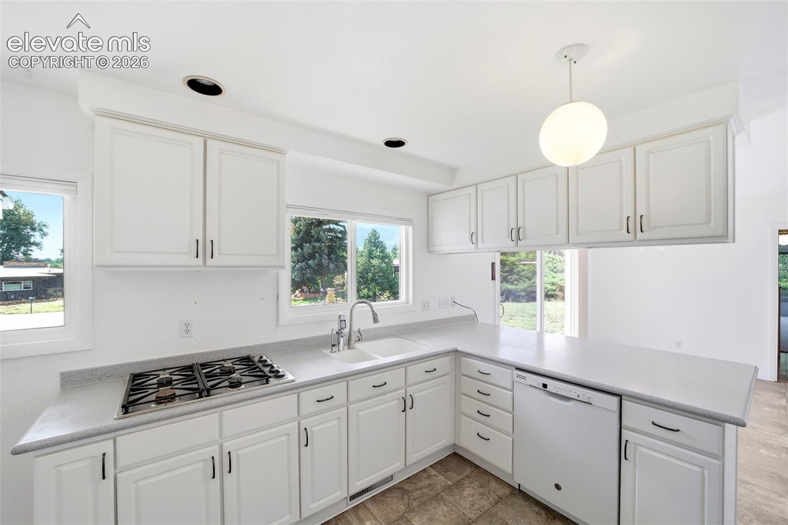 1002 Jupiter Lane