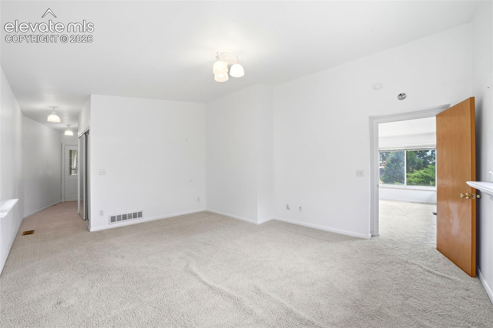 1002 Jupiter Lane