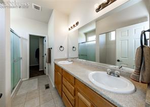 6829 Red Cardinal Loop