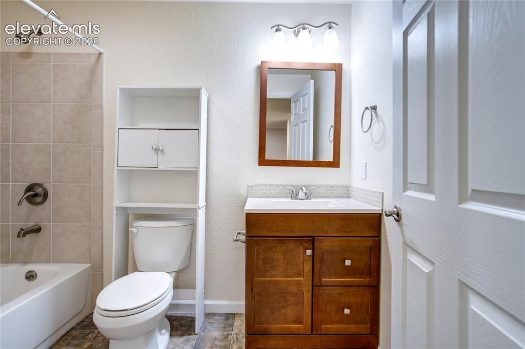 564 Fox Run Circle