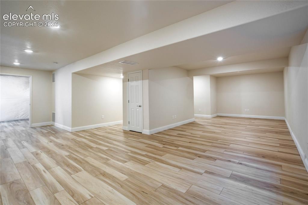 564 Fox Run Circle