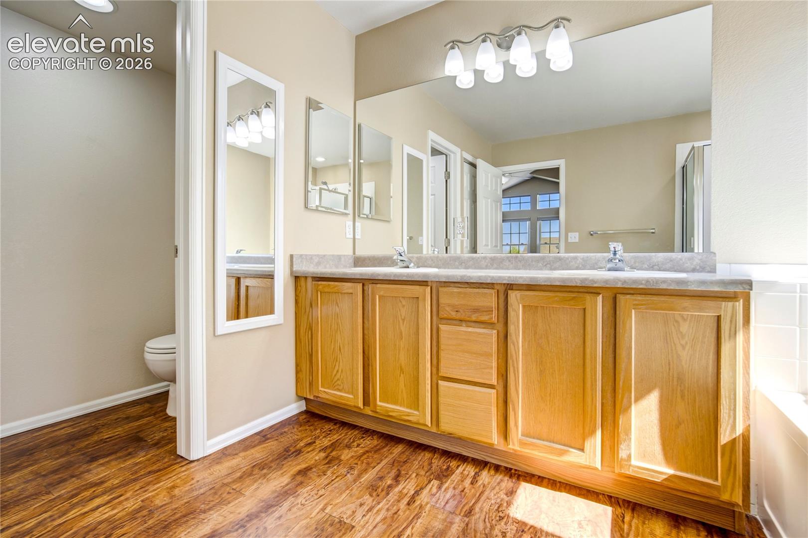 564 Fox Run Circle