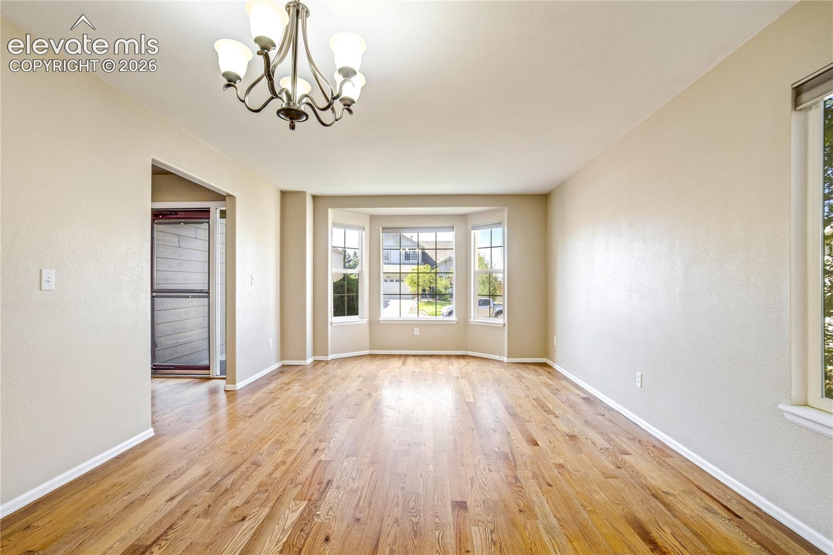 564 Fox Run Circle