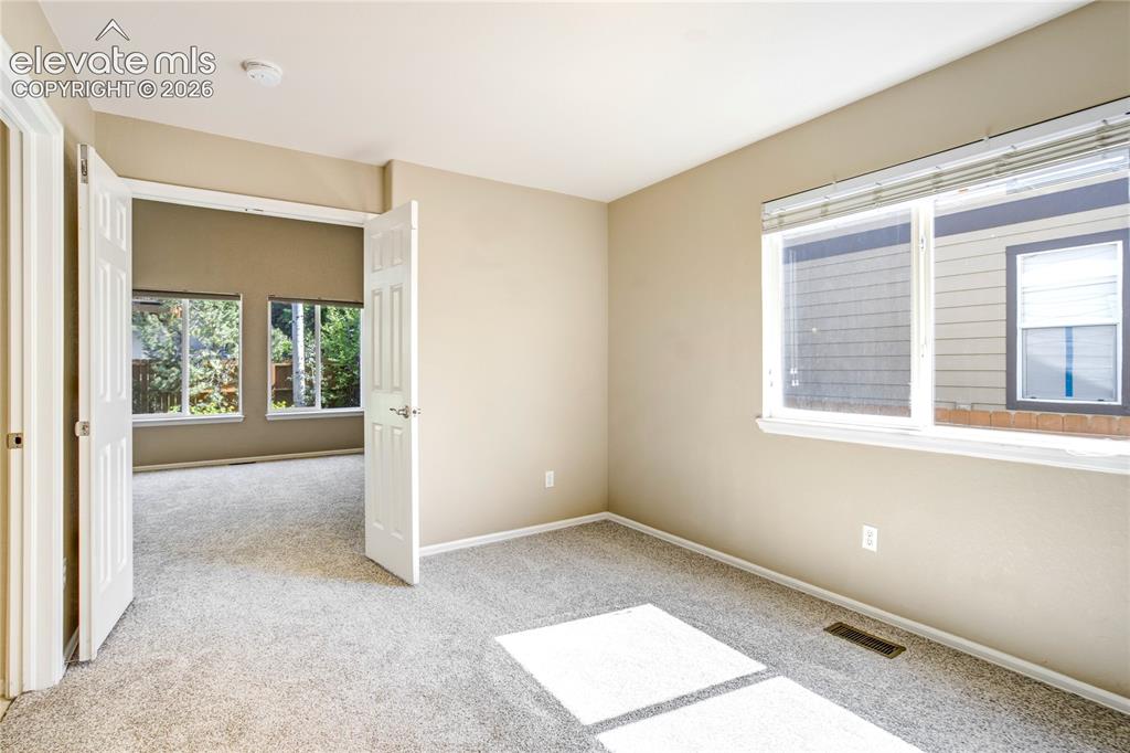 564 Fox Run Circle