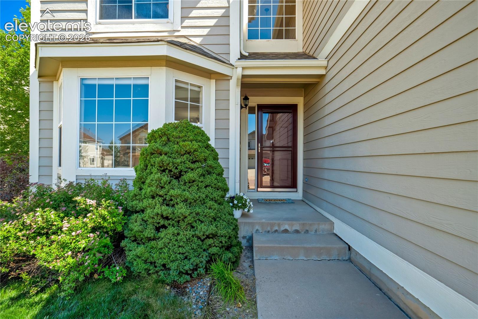 564 Fox Run Circle