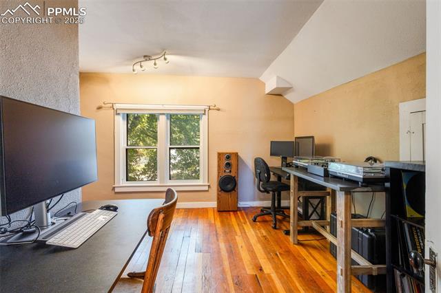 808 W 5th Street