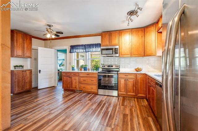 808 W 5th Street