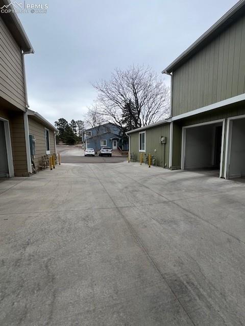 2740 Hearthwood Lane