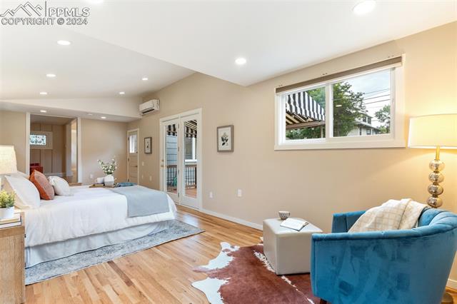 19 W Washington Street