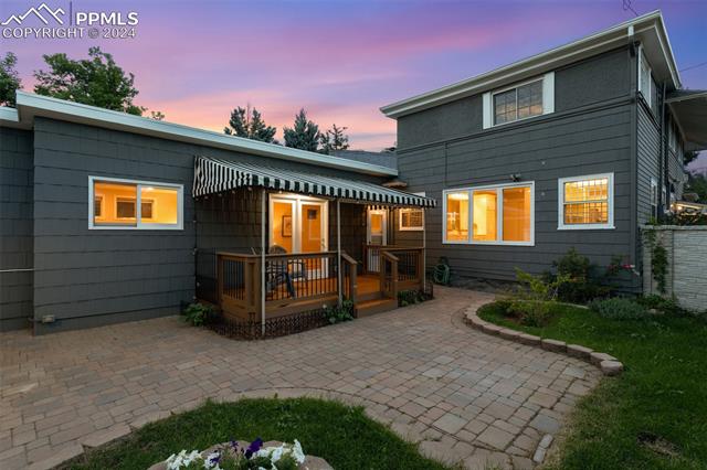 19 W Washington Street