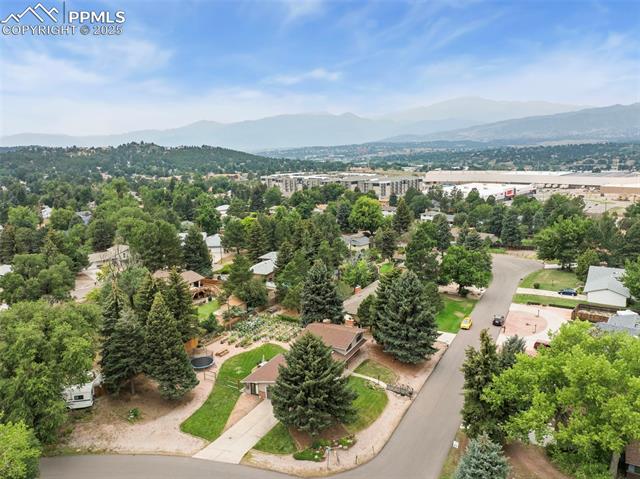 6899 Duke Drive
