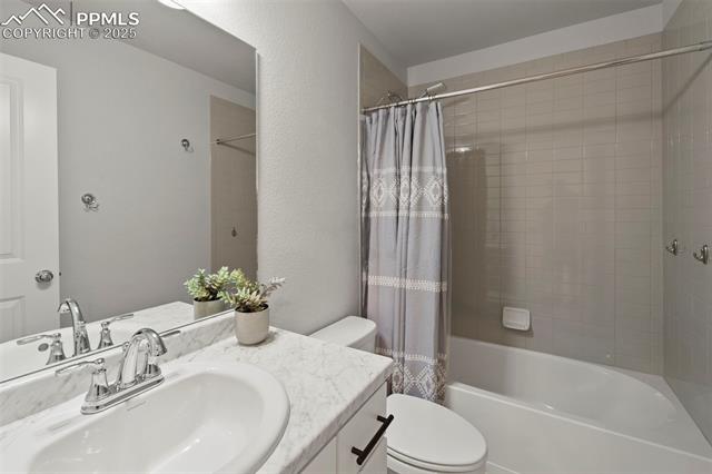 16420 Hay Barn Heights