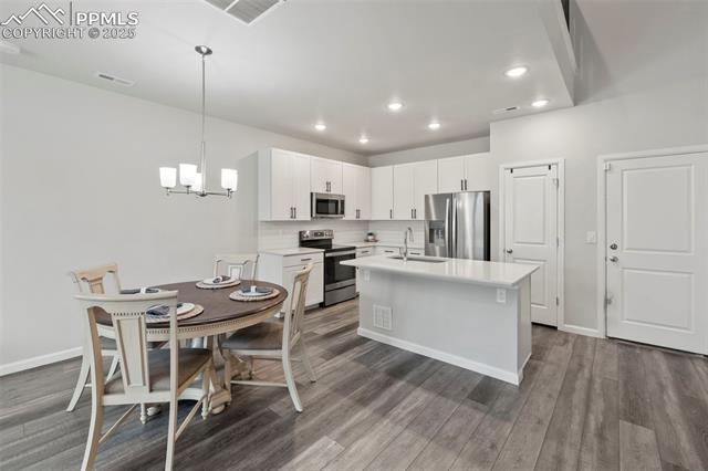 16420 Hay Barn Heights