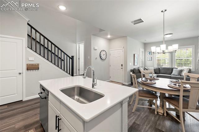16420 Hay Barn Heights