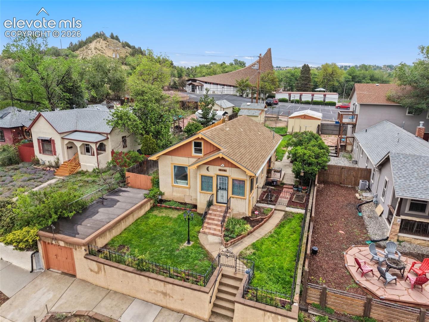 3116 Pikes Peak Avenue