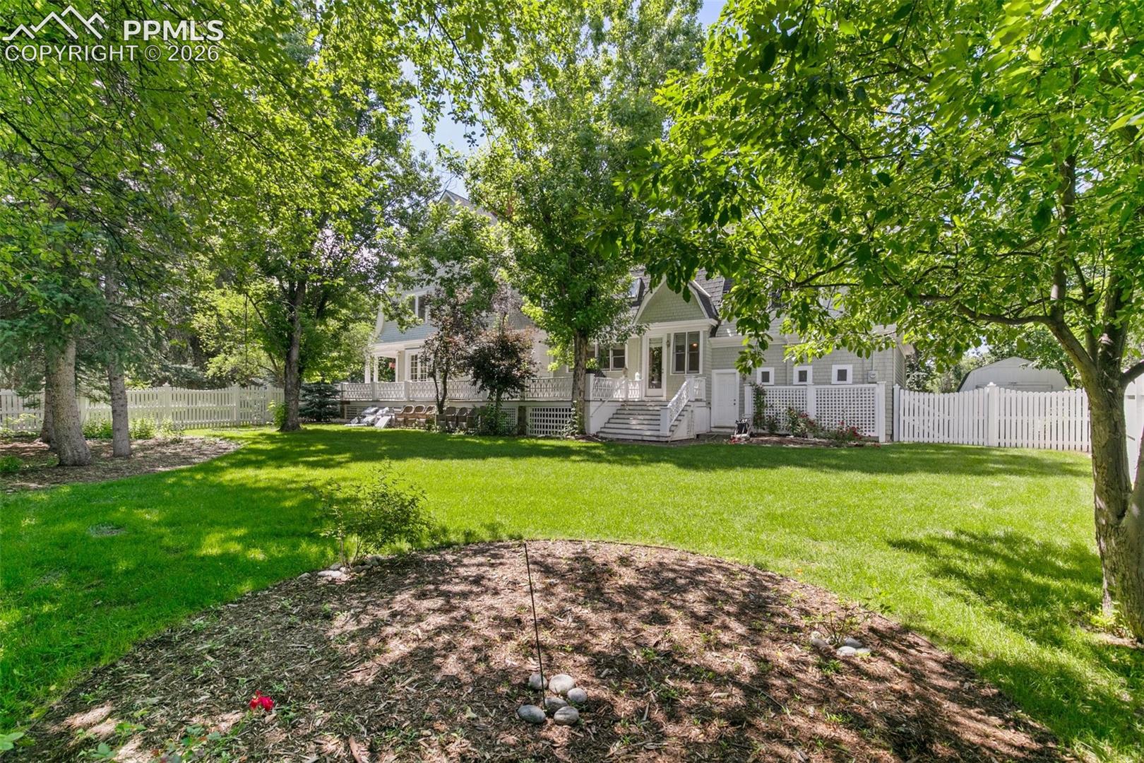 9 Broadmoor Avenue