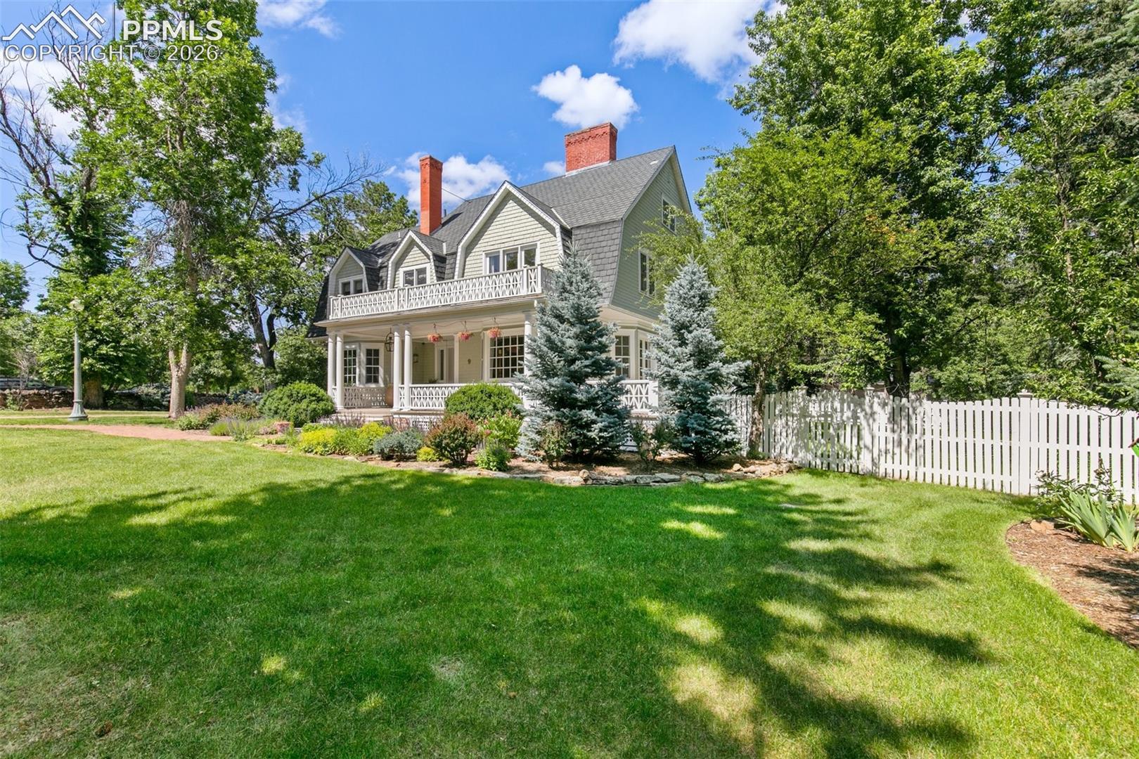 9 Broadmoor Avenue