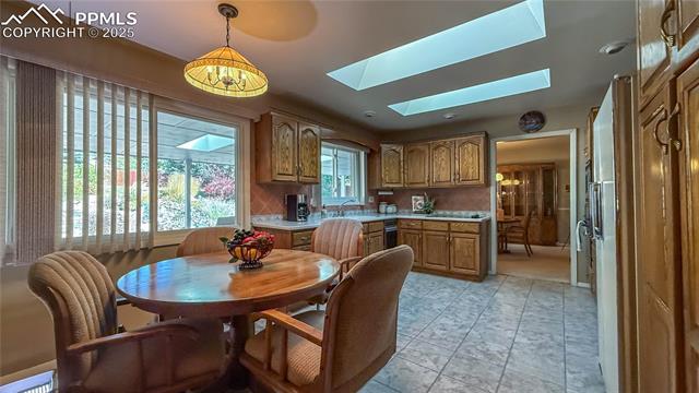 2823 Marilyn Road