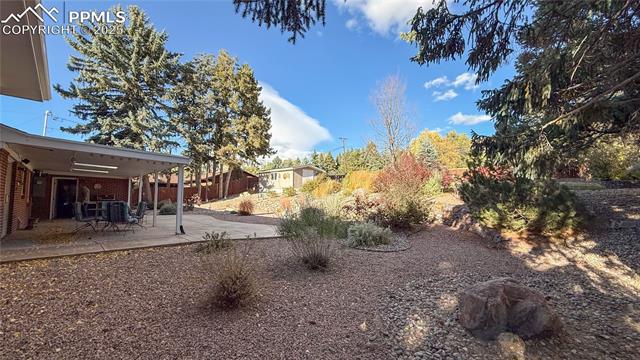 2823 Marilyn Road